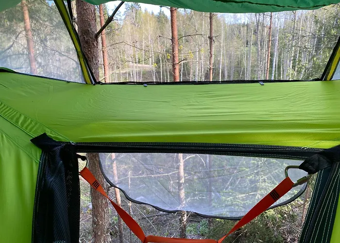 Karula Stay - Cliffside Camper & Floating Treetent * Ahijarve